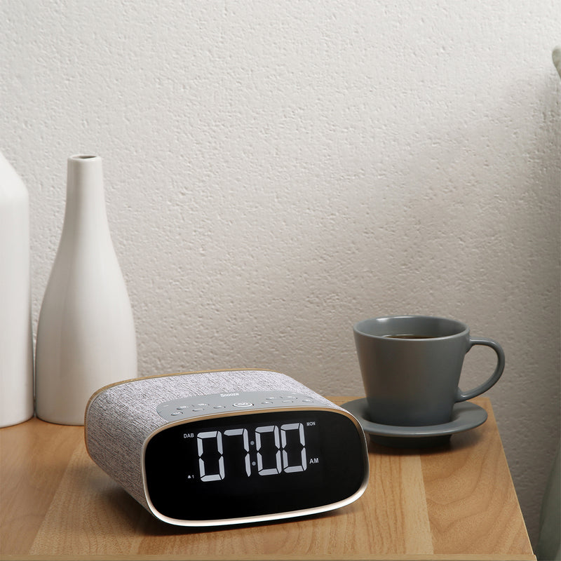 VQ Lark DAB+ Clock Radio Oak
